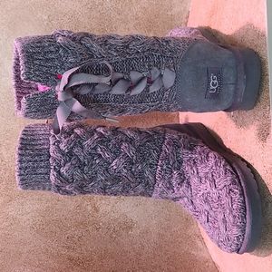 Womens UGG sweater knit lace up boots Size 9